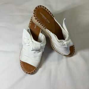 London Fog Size 11 Heidi classic Espadille wedge sandal white